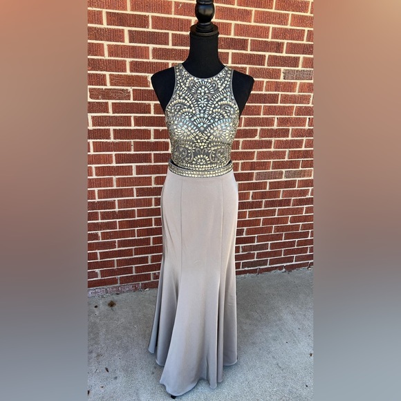 madison james Dresses & Skirts - Madison James size 4 2 piece, pewter gray, worn once